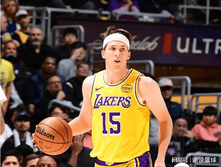 足球赛事-湖人卡位战取胜四喜临门，24+6后卫驱除心魔，横扫老冤家靠一秘诀